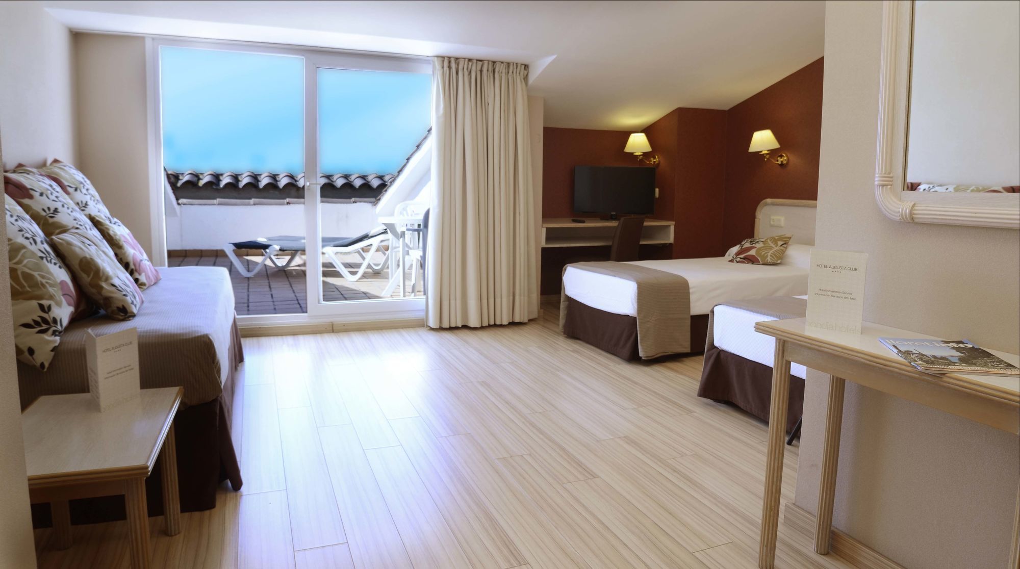 Augusta Club & Spa - Adults Only Льорет-де-Мар Экстерьер фото