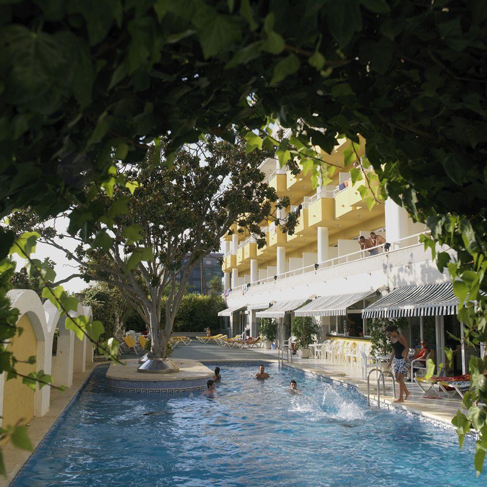 Augusta Club & Spa - Adults Only Льорет-де-Мар Экстерьер фото